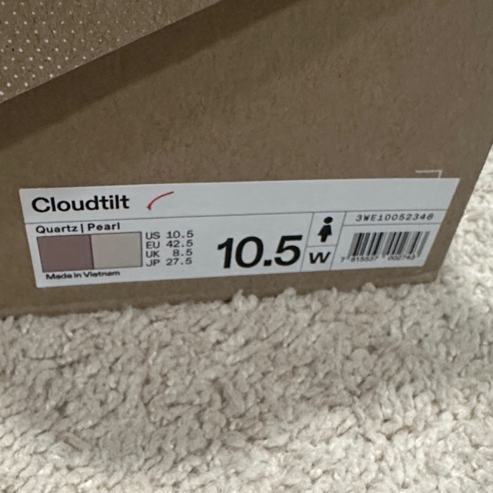 On Running cloud White and Brown Sneakers Cloudtilt 10.5 W worn once - Picture 2 of 5